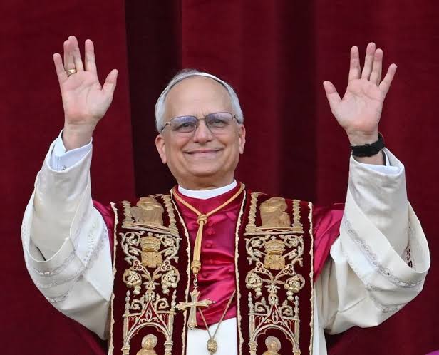 Viajes para ver al Papa: qué pasará con las reservas y cómo pedir la devolución del dinero si se suspende la visita