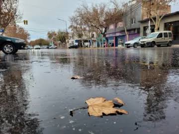 El frío y las lluvias marcarán el sábado en la provincia