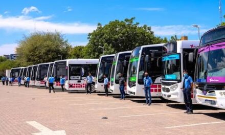 El Gobierno analiza una nueva suba del boleto de colectivo y evalúa la caída de pasajeros