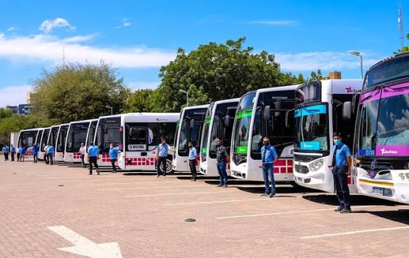 El Gobierno analiza una nueva suba del boleto de colectivo y evalúa la caída de pasajeros