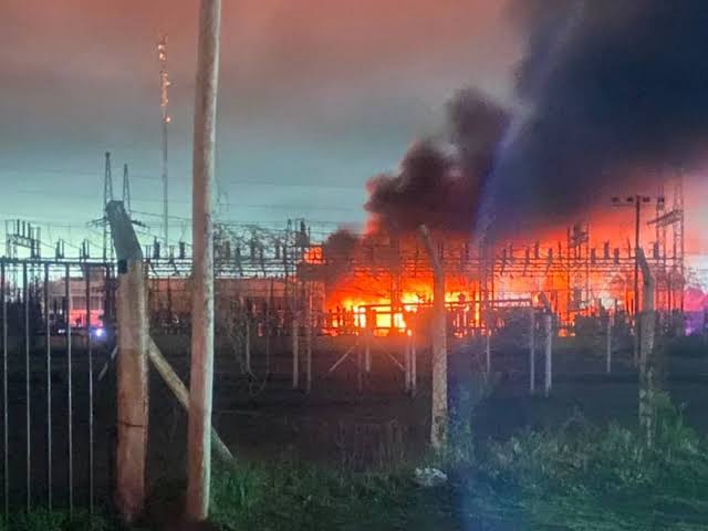 Un incendio en Mendoza provocó el apagón que dejó a San Juan sin luz