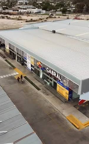 Cierra una sucursal de Cabral y 18 trabajadores quedan afectados en medio de la crisis del comercio