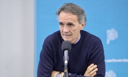 La provincia de Buenos Aires presentó la denuncia penal contra Javier Milei y Luis Caputo por el desvío del Fondo Hídrico