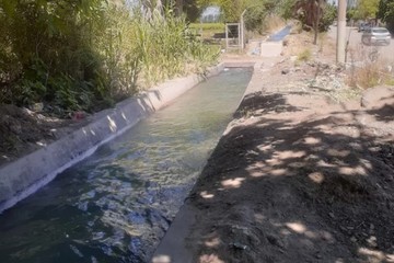 Tragedia en Sarmiento: murió un bebé de un año tras caer a una canaleta con agua