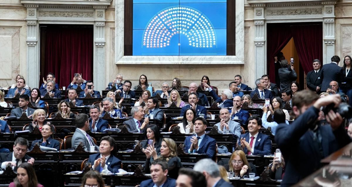 Después de hacer caer la sesión opositora, La Libertad Avanza retruca con una sorpresa en Diputados