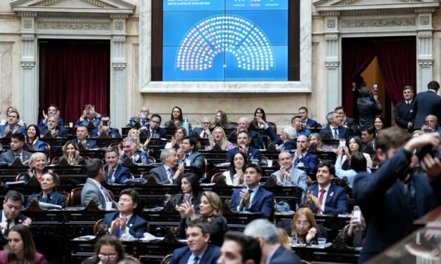 Después de hacer caer la sesión opositora, La Libertad Avanza retruca con una sorpresa en Diputados