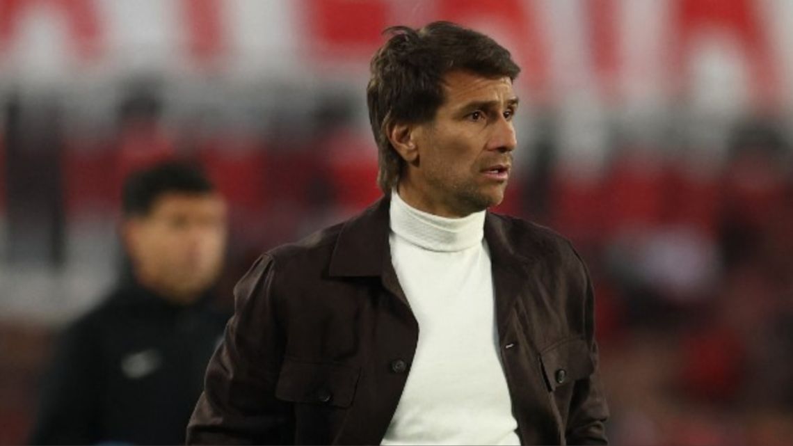 Ponzio y una tesis superclásica para empezar a recibirse de licenciado en DT