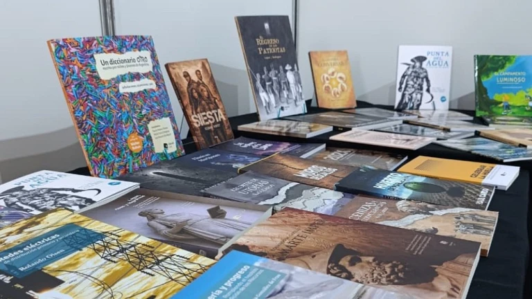 Bibliotecas Populares llevan literatura y propuestas culturales a las ferias del libro de Mendoza y Rawson