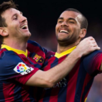 Dani Alves bancó a Messi y apuntó contra el periodismo y los hinchas argentinos: «No lo trataron como merecía»