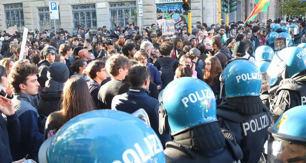 En medio de la ola de protestas, se registraron incidentes y saqueos en España e Italia
