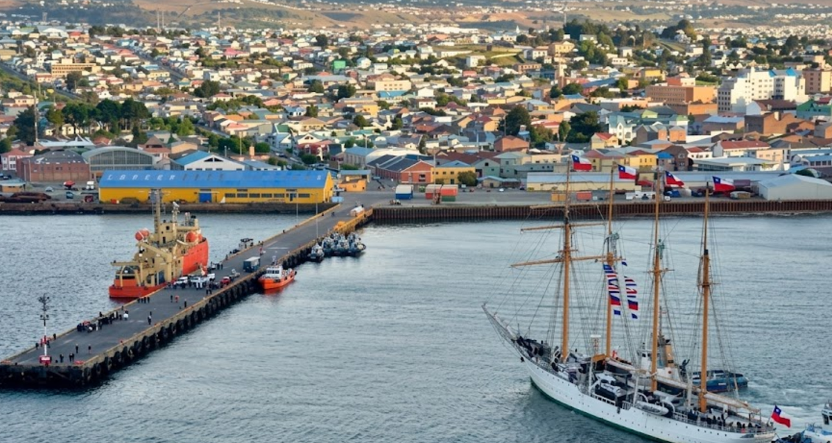 El embajador del Reino Unido en Chile visita Magallanes en medio de las tensiones con Argentina por Malvinas