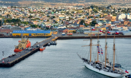 El embajador del Reino Unido en Chile visita Magallanes en medio de las tensiones con Argentina por Malvinas